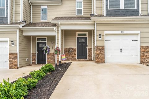 138 Creekview Road active home in Townes At Stonecrest, Hendersonville, NC