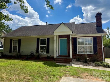 127 Lauren Drive pending home in Village At Indian Trail, Indian Trail, NC