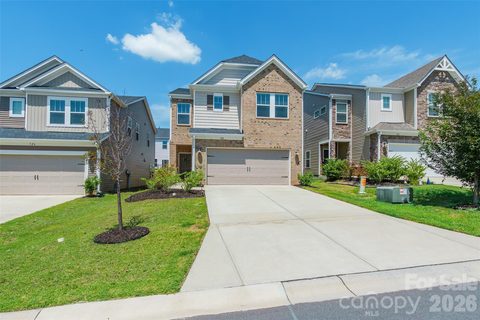 322 Hyssop Court active home in Anniston Chase, Fort Mill, SC