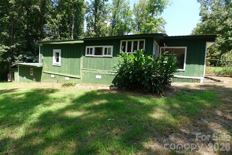 Homes in Oakland Heights, Mocksville