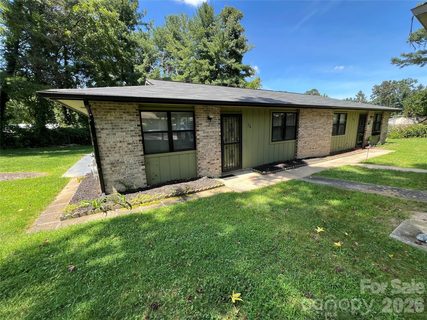 Homes in Farmington Knoll, Hendersonville