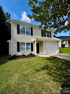 805 Mattox Court active home in Ridgemont, Charlotte, NC