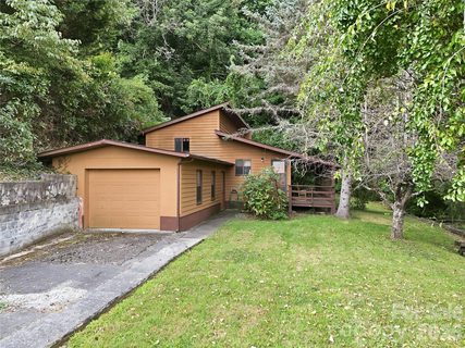 128 Wildcherry Hill Road pending home in Fred Campbell, Maggie Valley, NC