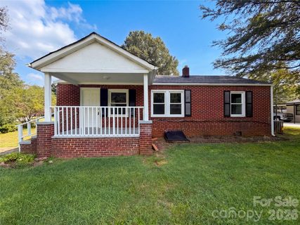 1006 Peachtree Road active home in Oakdale, Charlotte, NC