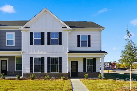 1421 Towns Valley pending townhome in Tillery At Wilson Farms, Fort Mill, SC