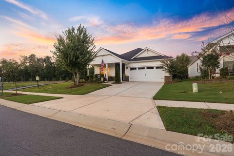 7222 Rock Dove Court pending home in Nolen Farm, Gastonia, NC