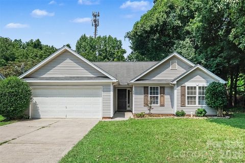 4437 Craven Hill Drive pending home in Preston Village, Charlotte, NC