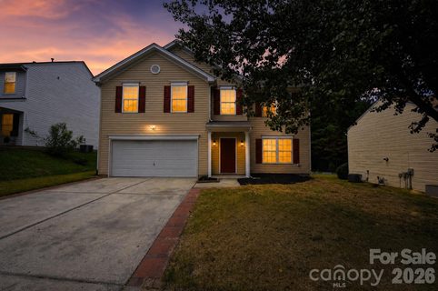 1034 Chalk Hill Lane active home in Catawba River, Charlotte, NC
