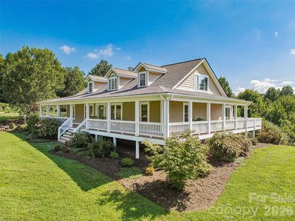 34 Ridge Glen Lane pending home in Ridgeview Meadows, Leicester, NC