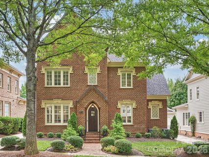 8843 Heydon Hall Circle pending home in Heydon Hall, Charlotte, NC