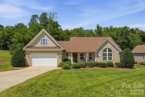 107 E Vista View Place active home in The Villages At Isle Of Pines, Mooresville, NC