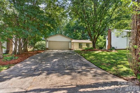 1623 Van Dyke Drive active home in College Downs, Charlotte, NC