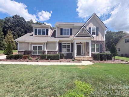 131 Lakeshore Hills Drive active home in Lakeshore, Mooresville, NC