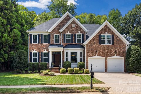 9004 Creekstone Road active home in Hunter Oaks, Waxhaw, NC