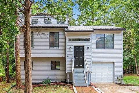 12000 Rock Canyon Drive active home in Carmel Ridge, Charlotte, NC