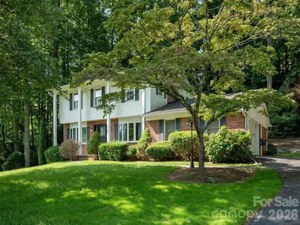 211 Ginseng Lane active home in Long John Mountain, Hendersonville, NC