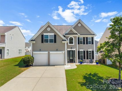 3304 Brackhill Street active home in The Farm At Riverpointe, Davidson, NC