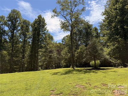99999 Sunnybrook Drive pending lot in River Run, Asheville, NC