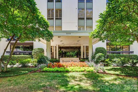 2222 Selwyn Avenue pending condo in Queens Oaks, Charlotte, NC