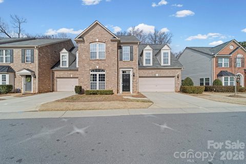 3342 Park South Station Boulevard active home in Park South Station, Charlotte, NC