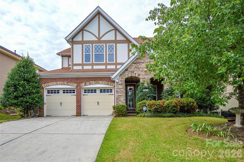Homes in Mountain Laurel, Concord
