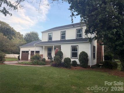 13136 Blacksmith Court active home in Windrow Estates, Matthews, NC