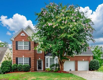 11621 Fox Trot Drive active home in Fox Glen, Charlotte, NC