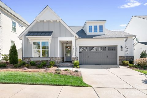 14903 Laura Michelle Road pending home in Huntson Reserve, Huntersville, NC