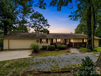 327 Summit Road active home in Melrose Mtn, Tryon, NC