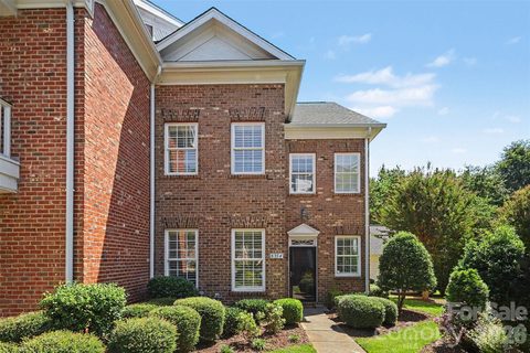 8354 Indigo Row active townhome in Indigo Row, Charlotte, NC