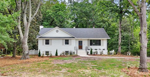 Homes in Woodberry Forest, Charlotte