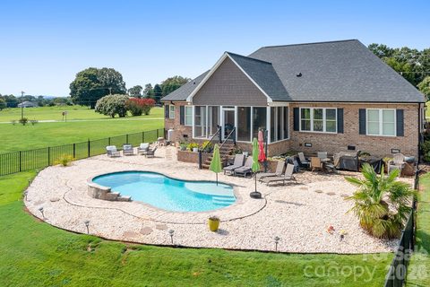 A home in Whitener Ridge