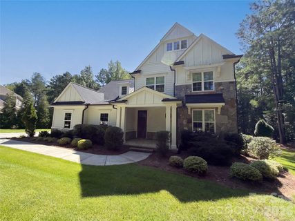 6083 Chimney Bluff Road active home in Riverchase Estates, Lancaster, SC