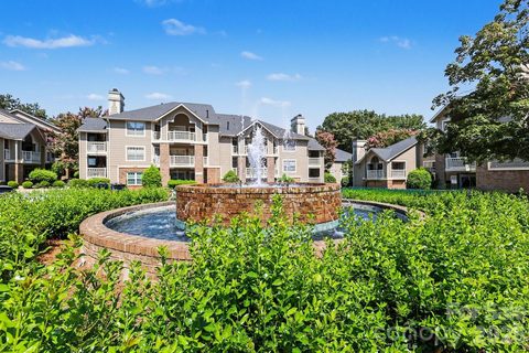 5009 Sharon Road active home in Chalcombe Court, Charlotte, NC