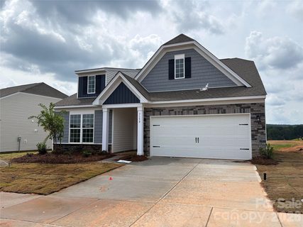 7158 Juneberry Way active home in Shannon Woods, Maiden, NC