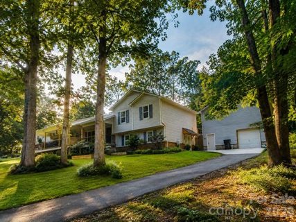 100 Woodlea Drive active home in Woodlea, Morganton, NC