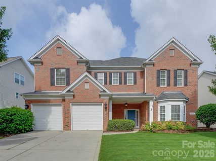 5915 Trailwater Road pending home in Berewick, Charlotte, NC