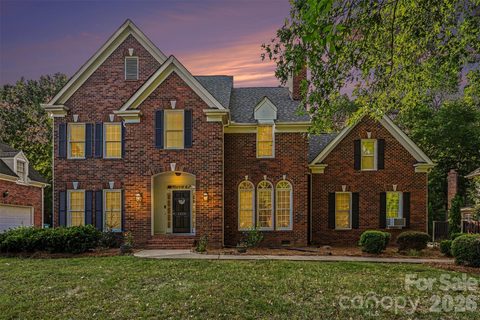 1538 Wickerby Court active home in Wickerby, Matthews, NC