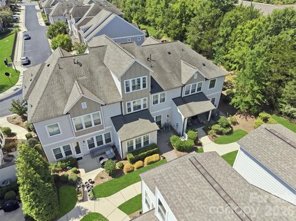 9030 Boling Green Drive active townhome in Greenway Village, Charlotte, NC