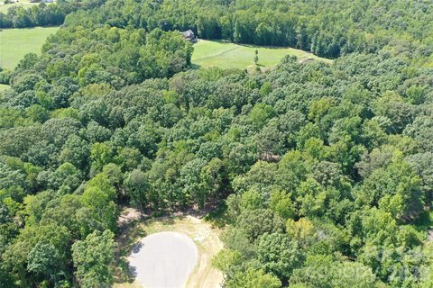5046 Durazno Lane active lot in Stonecrest Meadows, Clover, SC