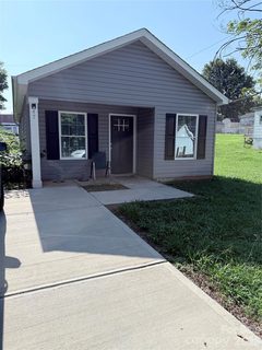 47 14th Street active home in Shuford Mill Village, Hickory, NC