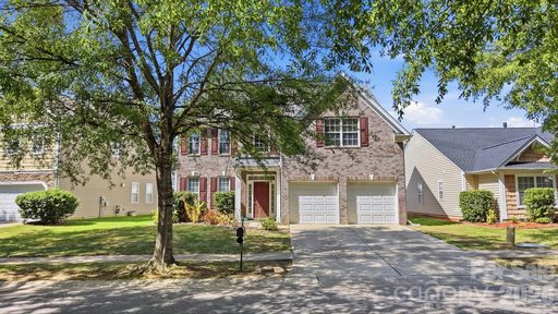 324 Minitree Lane active home in Cedar Mill, Charlotte, NC