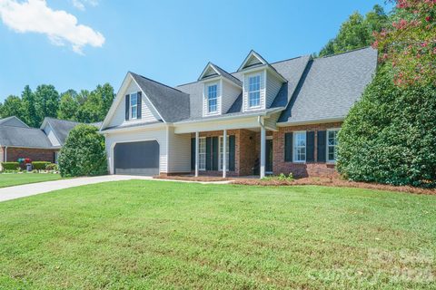 3618 Easthampton Drive active home in Easthampton, Gastonia, NC