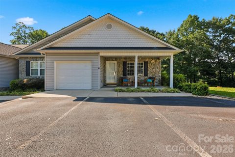 A home in Meadowridge Creekside