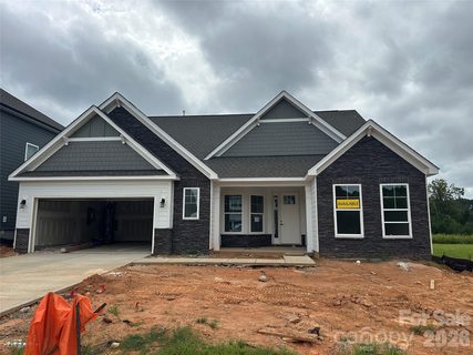 2211 Tabor Road active home in Laurelbrook, Sherrills Ford, NC