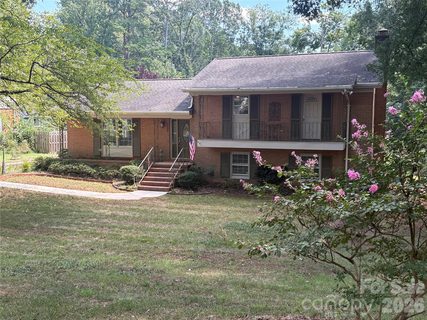 1215 Brockton Lane active home in Old Farm, Charlotte, NC