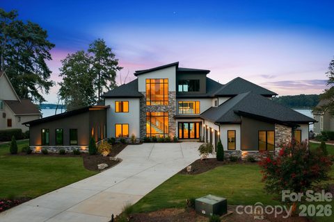 Sailview, Denver