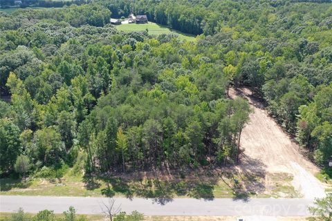 3191 Meadowcrest Drive active lot in Stonecrest Meadows, Clover, SC