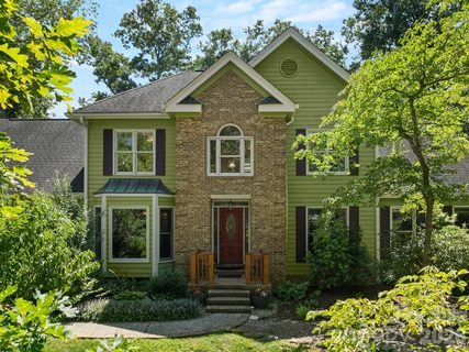 36 Windsong Drive pending home in Windsong Estates, Fairview, NC