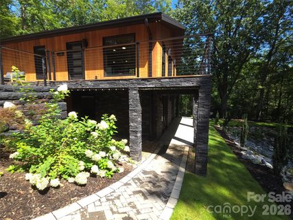 272 Bluebird Road active home in Rumbling Bald On Lake Lure, Lake Lure, NC